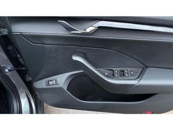 Skoda Octavia 1.4 TSI iV SE Technology DSG 5dr Hatchback