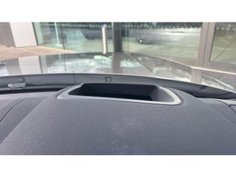 Land Rover Discovery 3.0 D300 R-Dynamic HSE 5dr Auto Diesel Station Wagon