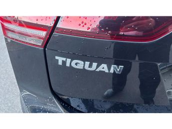 Volkswagen Tiguan 2.0 TDi 150 4Motion R-Line 5dr DSG Diesel Estate