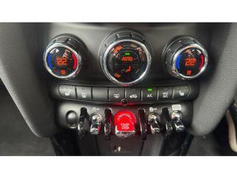 MINI Hatchback 1.5 Cooper Classic 5dr Auto Petrol Hatchback