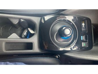 Nissan LEAF 110kW N-Connecta 40kWh 5dr Auto Electric Hatchback