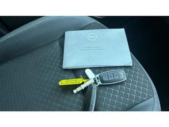 Nissan Juke 1.0 DiG-T N-Connecta 5dr DCT Petrol Hatchback