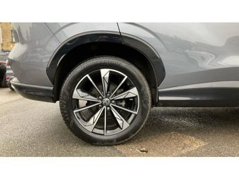 MG HS 1.5 T-GDI Trophy 5dr DCT Petrol Hatchback