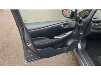 Nissan LEAF 110kW N-Connecta 39kWh 5dr Auto Electric Hatchback