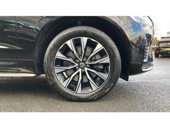 Volvo XC60 2.0 B4D Plus Dark 5dr AWD Geartronic Diesel Estate