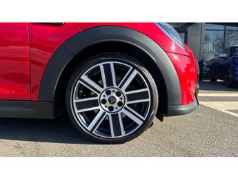 MINI Hatchback 2.0 Cooper S Exclusive 3dr Auto Petrol Hatchback