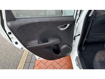 Honda Jazz 1.4 i-VTEC ES Plus 5dr CVT Petrol Hatchback