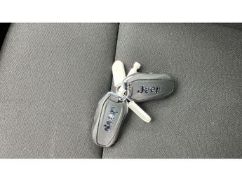 Jeep Avenger 1.2 e-Hybrid Summit 5dr DCT Petrol Hatchback