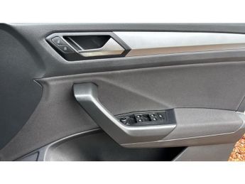 Volkswagen T-Roc 1.5 TSI Match 5dr DSG Petrol Hatchback