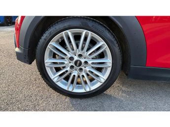 MINI Convertible 2.0 Cooper S Exclusive 2dr Auto [Comfort/Nav Pack] Petrol Conver