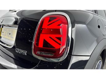 MINI Hatchback 1.5 Cooper Exclusive Premium 5dr Auto Petrol Hatchback