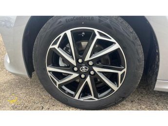 Toyota Yaris 1.5 Hybrid Design 5dr CVT Hybrid Hatchback