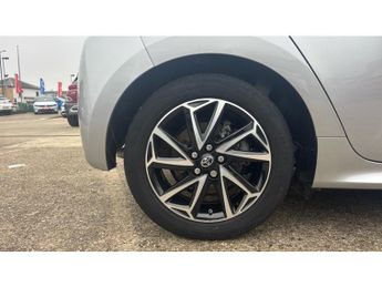 Toyota Yaris 1.5 Hybrid Design 5dr CVT Hybrid Hatchback