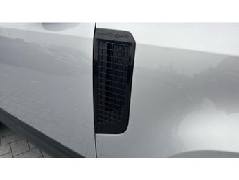 Land Rover Defender 90 Diesel 3.0 D250 Hard Top SE Auto