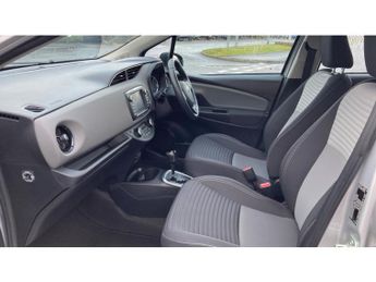 Toyota Yaris 1.5 Hybrid Icon Tech 5dr CVT Hybrid Hatchback