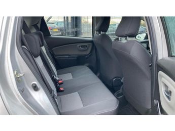Toyota Yaris 1.5 Hybrid Icon Tech 5dr CVT Hybrid Hatchback