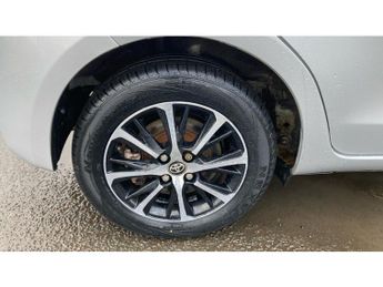 Toyota Yaris 1.5 Hybrid Icon Tech 5dr CVT Hybrid Hatchback
