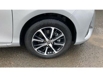 Toyota Yaris 1.5 Hybrid Icon Tech 5dr CVT Hybrid Hatchback