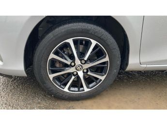 Toyota Yaris 1.5 Hybrid Icon Tech 5dr CVT Hybrid Hatchback