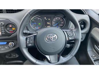 Toyota Yaris 1.5 Hybrid Icon Tech 5dr CVT Hybrid Hatchback