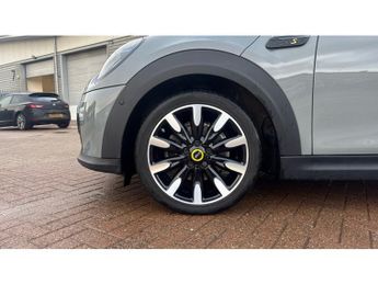 MINI Hatchback 135kW Cooper S Level 3 33kWh 3dr Auto Electric Hatchback