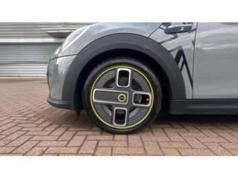 MINI Hatchback 135kW Cooper S Level 2 33kWh 3dr Auto Electric Hatchback