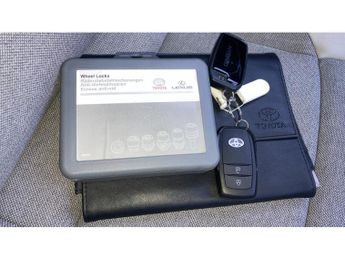 Toyota Yaris 1.5 Hybrid Excel 5dr CVT Hybrid Hatchback