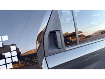 Hyundai INSTER 85kW 02 49kWh 5dr Auto Electric Hatchback