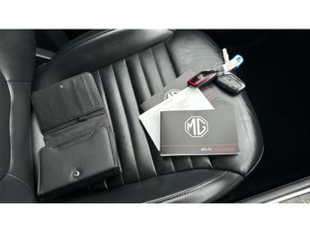 MG HS 1.5 T-GDI Trophy 5dr DCT Petrol Hatchback