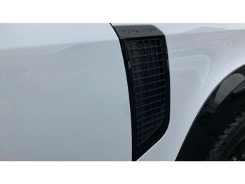 Land Rover Defender 90 Diesel 3.0 D250 Hard Top S Auto