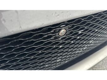 Land Rover Range Rover Velar 2.0 D200 R-Dynamic SE 5dr Auto Diesel Estate