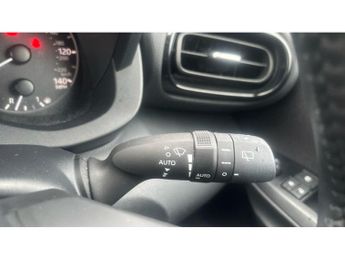 Toyota Yaris 1.5 Hybrid Icon 5dr CVT Hybrid Hatchback