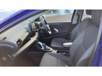 Toyota Yaris 1.5 Hybrid Design 5dr CVT Hybrid Hatchback