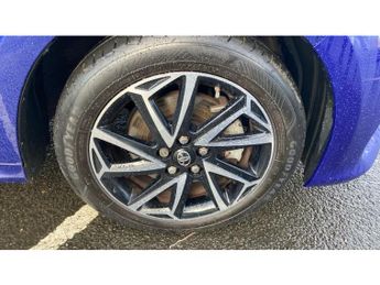 Toyota Yaris 1.5 Hybrid Design 5dr CVT Hybrid Hatchback