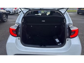Toyota Yaris 1.5 Hybrid Design 5dr CVT Hybrid Hatchback