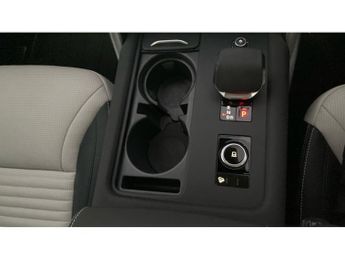 Land Rover Discovery 3.0 D350 Dynamic SE 5dr Auto Diesel Station Wagon