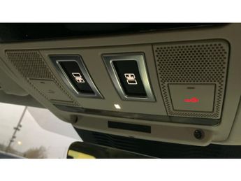 Land Rover Discovery 3.0 D350 Dynamic SE 5dr Auto Diesel Station Wagon