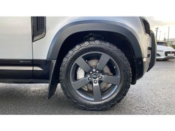 Land Rover Defender 3.0 D300 X-Dynamic HSE 110 5dr Auto Diesel Estate