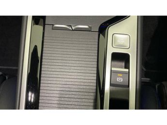 Volkswagen Passat 1.5 TSI eHybrid 272 R-Line 5dr DSG Estate