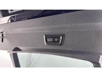 BMW iX2 150kW eDrive20 M Sport 65kWh 5dr Auto [Tech/Pro] Electric Hatchb