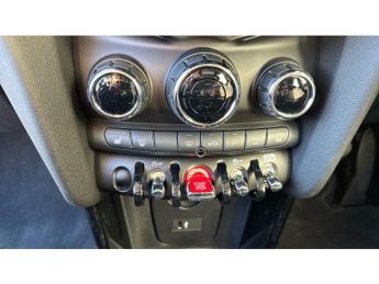 MINI Hatchback 1.5 Cooper Classic Premium Plus 5dr Auto Petrol Hatchback