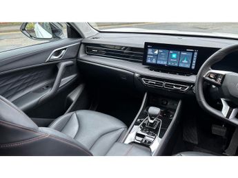 MG HS 1.5 T-GDI Trophy 5dr DCT Petrol Hatchback