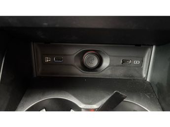 MG HS 1.5 T-GDI Trophy 5dr DCT Petrol Hatchback