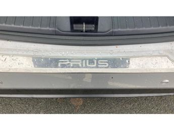Toyota Prius 1.8 VVTi Business Edition Plus 5dr CVT Hybrid Hatchback