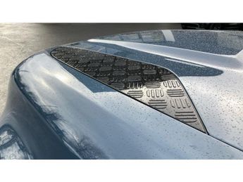 Land Rover Defender 3.0 D300 X-Dynamic HSE 110 5dr Auto [7 Seat] Diesel Estate