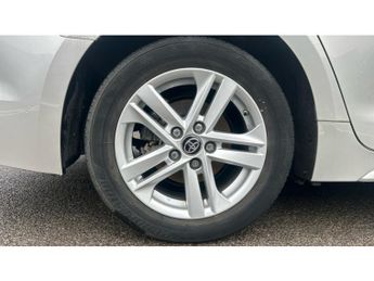 Toyota Corolla 1.8 VVT-i Hybrid Icon 5dr CVT Hybrid Estate