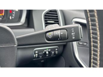 Volvo XC60 D5 [220] R DESIGN Nav 5dr AWD Geartronic Diesel Estate