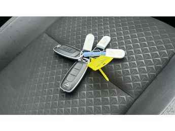 Nissan Juke 1.6 Hybrid N-Connecta 5dr Auto Hybrid Hatchback