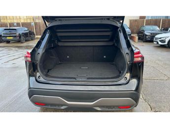 Nissan Qashqai 1.3 DiG-T MH 158 N-Connecta 5dr Xtronic Petrol Hatchback