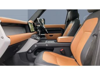 Land Rover Defender 3.0 D300 X-Dynamic HSE 110 5dr Auto Diesel Estate